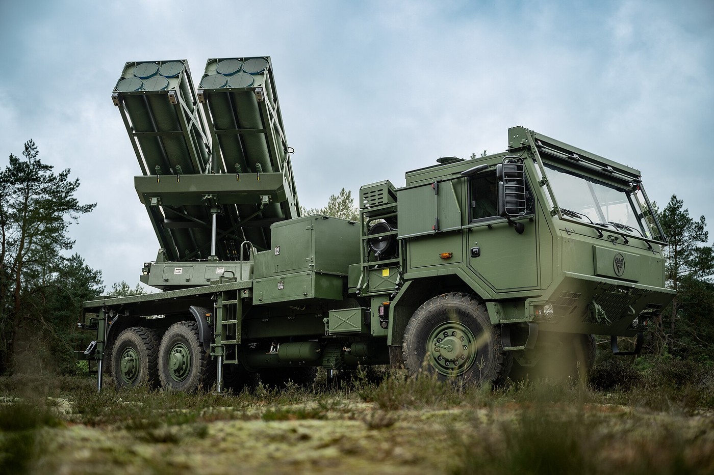 PULS MLRS: модульна реактивна система з різними контейнерами боєприпасів